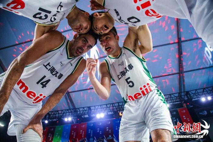 上海久事力克北京控股 赢