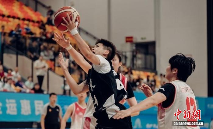 广东队斩获女子组决赛金银牌 汕头赛场上演激烈