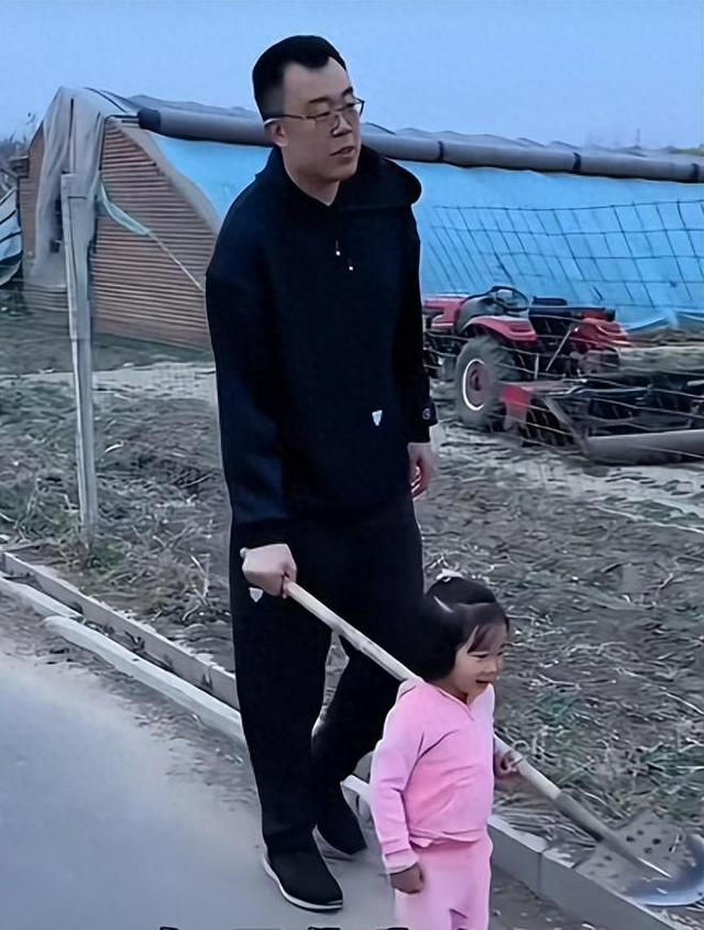 CBA四冠王韩德君退役后拒绝百万年薪 选择体制内