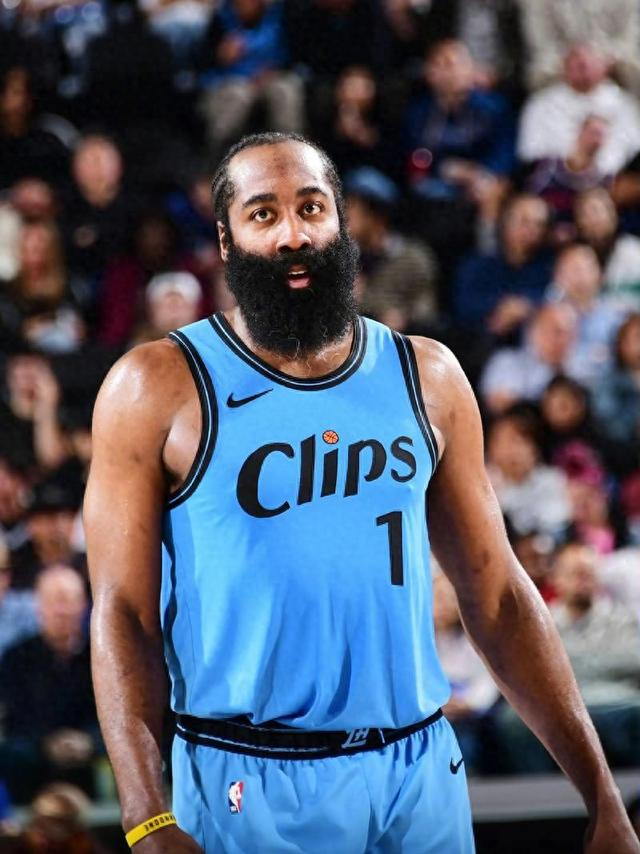 哈登连续17年闯入季后赛创现役纪录