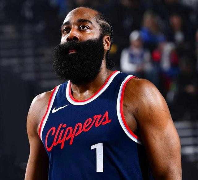 哈登连续17年闯入季后赛创现役纪录