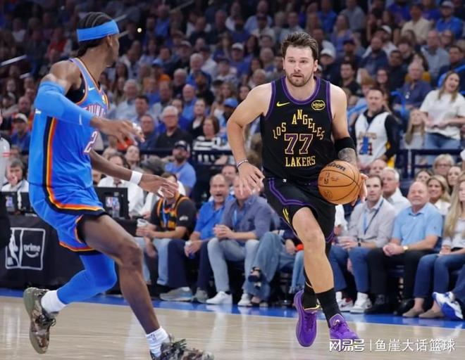 湖人惨败雷霆东契奇伤退季后赛前景堪忧