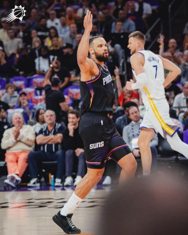 太阳力克勇士挺进季后赛 杰伦-格林两场狂砍71分